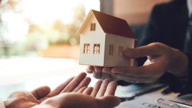 Comprar imóveis em leilão vale a pena Veja vantagens e riscos