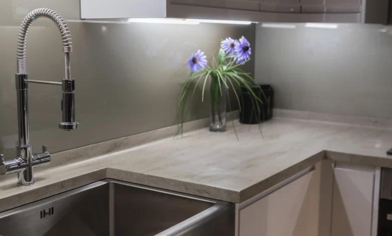 Descobrindo as 9 melhores pedras para bancada de cozinha que transformam seu ambiente